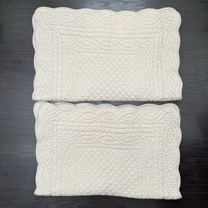 2-PC Pottery Barn Cotton Diamond Quilted Scalloped Border Standard Pillow Shams
